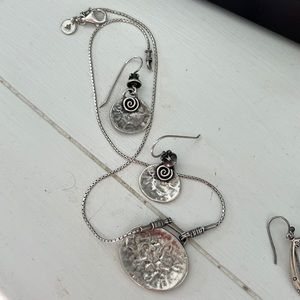 Silpada necklace and earring set